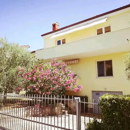 Novigrad Apartment *